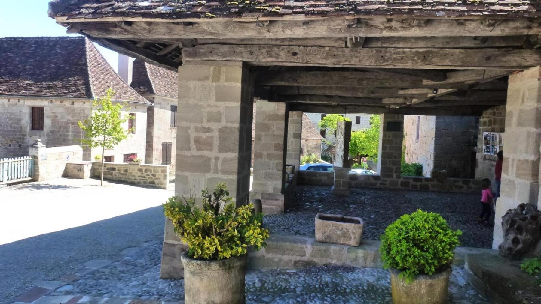 Gite De France A Curemonte 2 Epis - Gite De France 4 Personnes Mae-0004 Ngoại thất bức ảnh